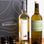 coffret noël de vins sous le sapin "Duo de Blanc" du château Barbanau avec les bougies