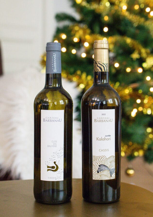 coffret noël de vins sous le sapin "Duo de Cassis" du château Barbanau avec son tablier