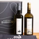 coffret noël de vins sous le sapin "Duo de Cassis" du château Barbanau avec son tablier